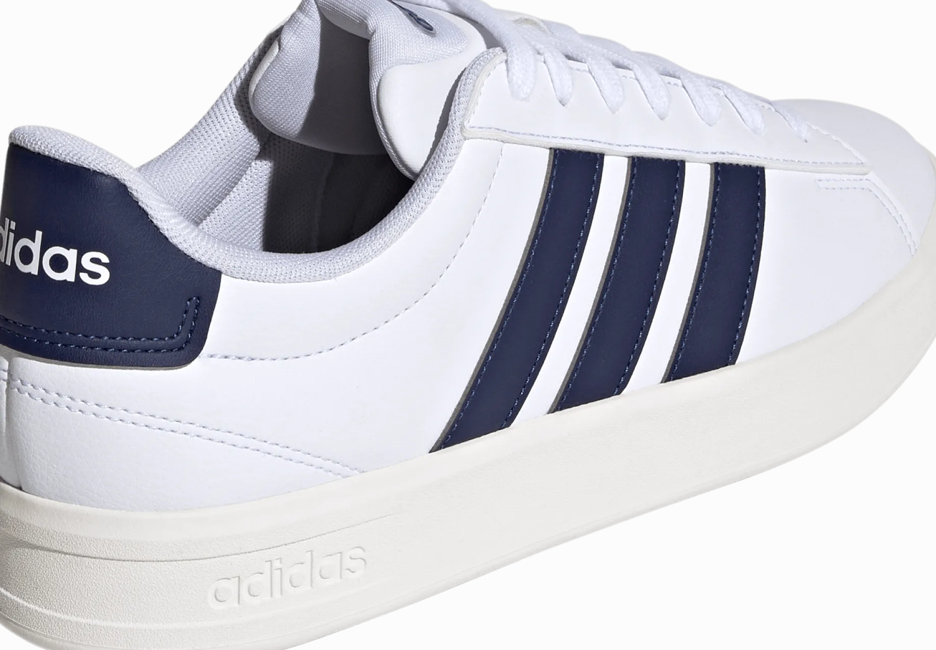 ADIDASgrand court 3.0