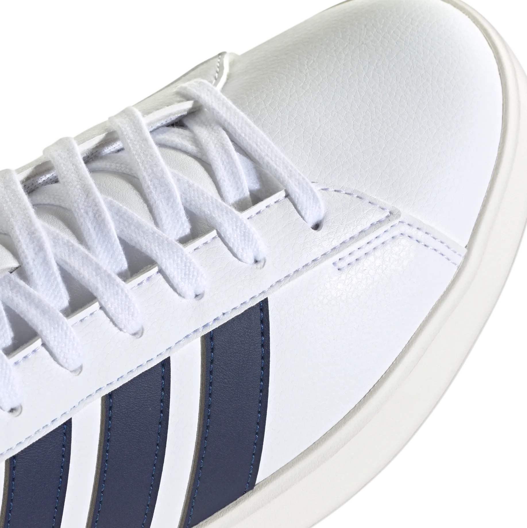ADIDASgrand court 3.0