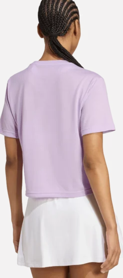 ADIDAStrain essential big logo tee