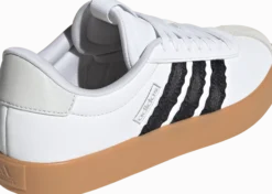 ADIDASvl court 3.0