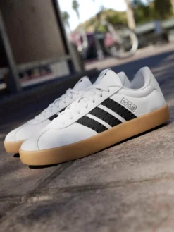 ADIDASvl court 3.0