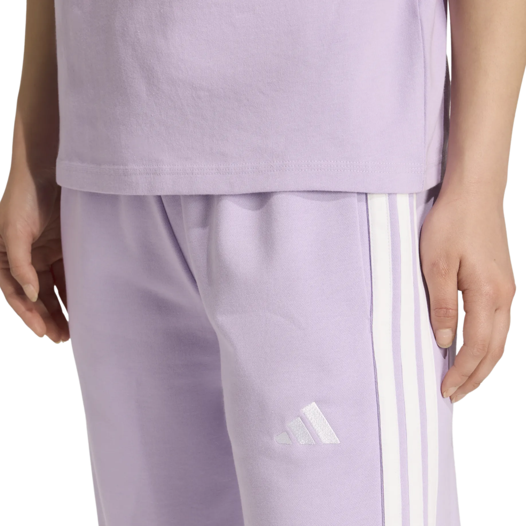 ADIDASw 3s ft cuffed pants
