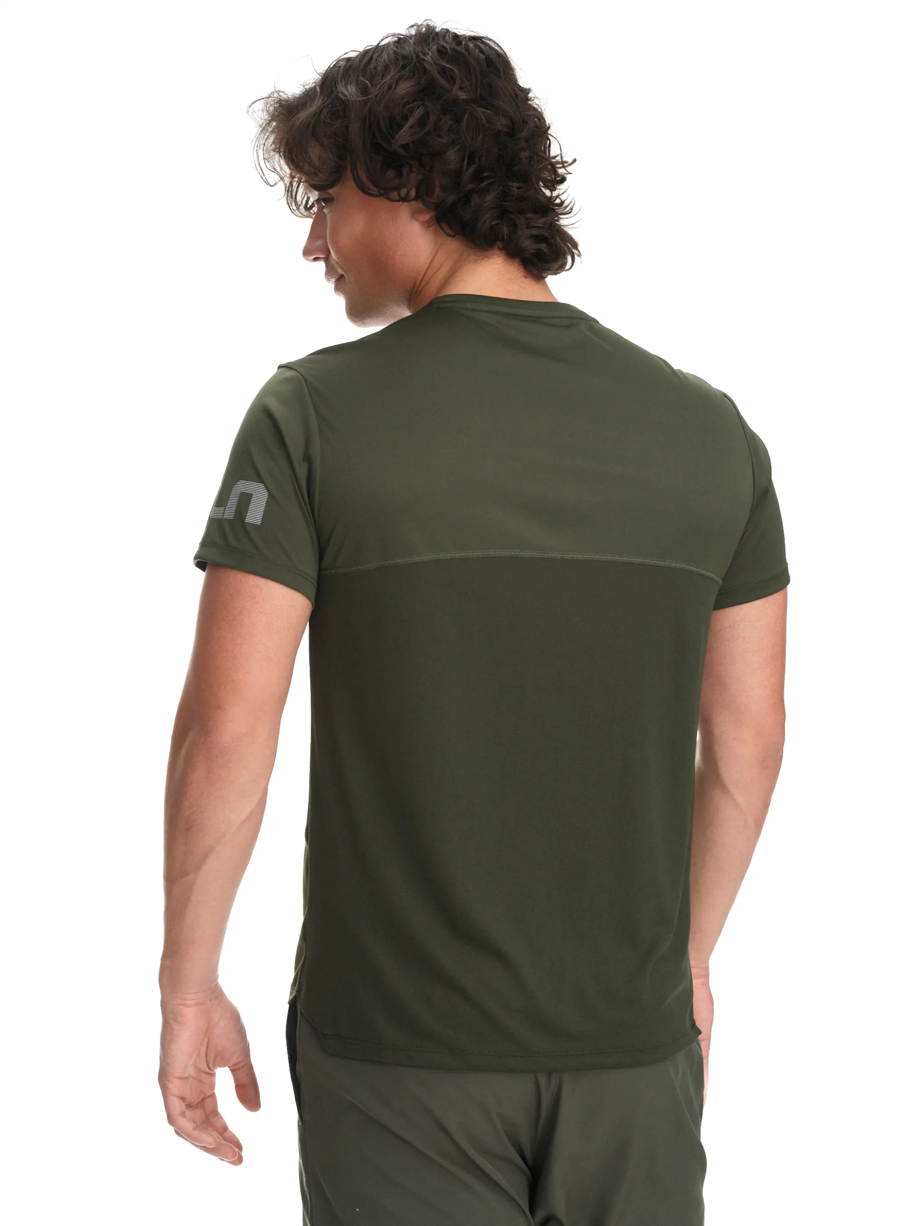 CLN ATHLETICSpaul t-shirt