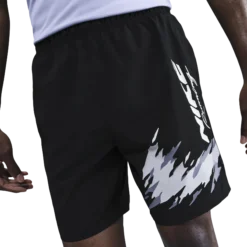 NIKEm run energy challenger short
