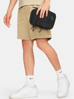 NIKEnike elemental premium crossbody bag