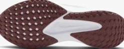 NIKEnike quest 6 w