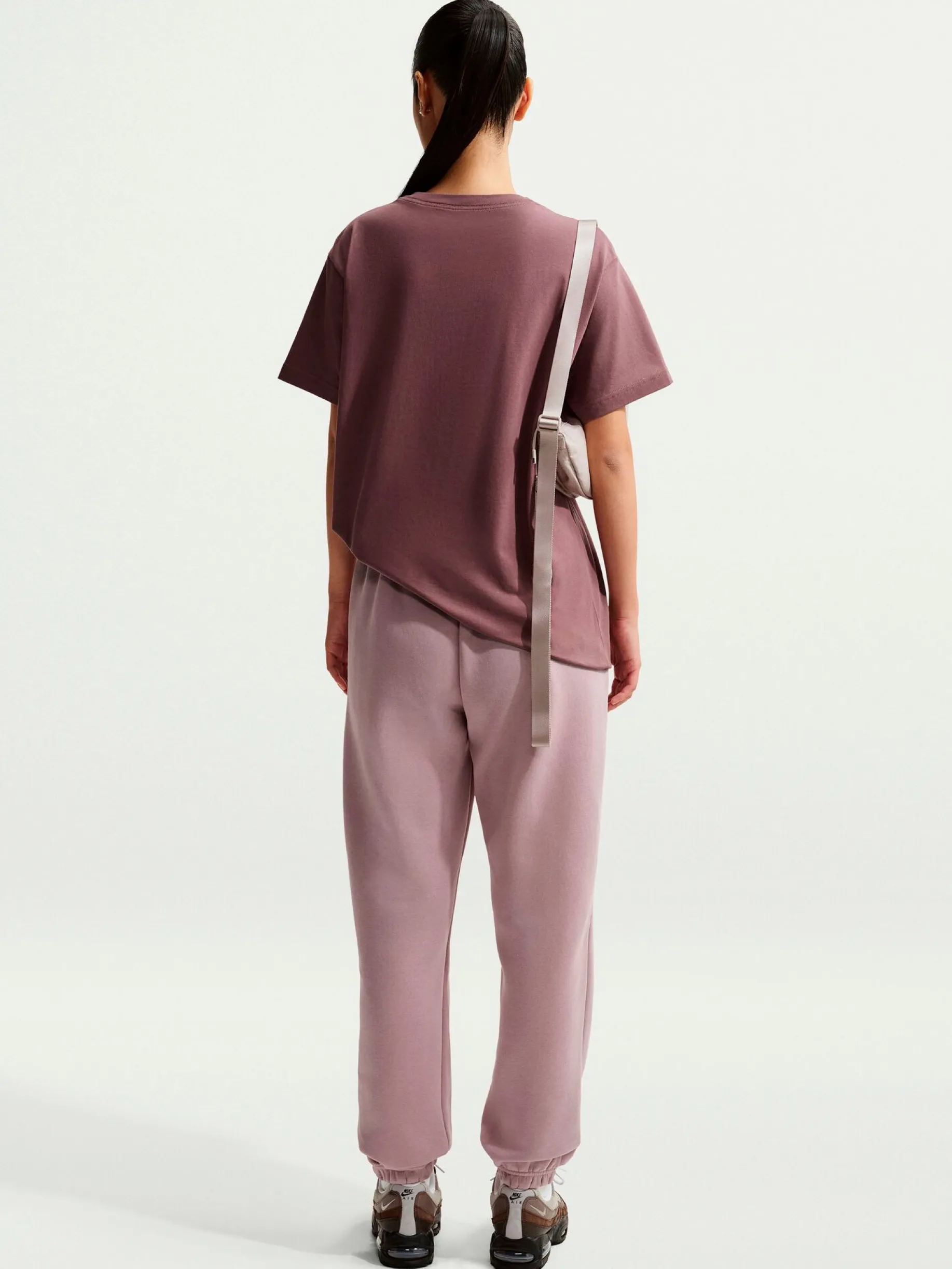NIKEw nsw classic ss tee
