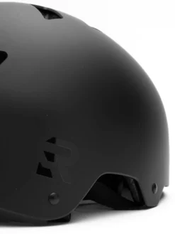 REVOLUTIONskate helmet