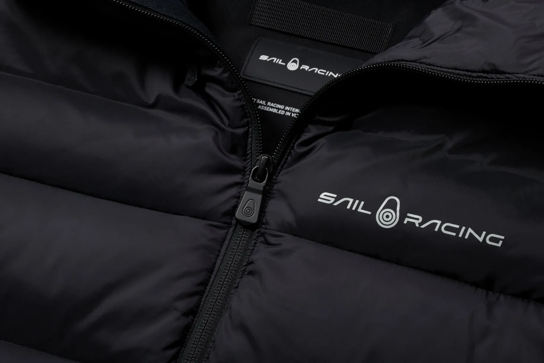 SAIL RACINGm cloud down hood